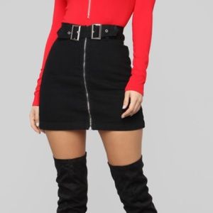 Buckle black skirt with zipper size M